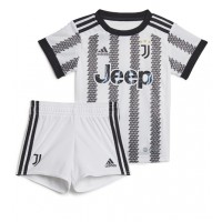 Dres Juventus Domaci za djecu 2022-23 Kratak Rukav (+ kratke hlače)
